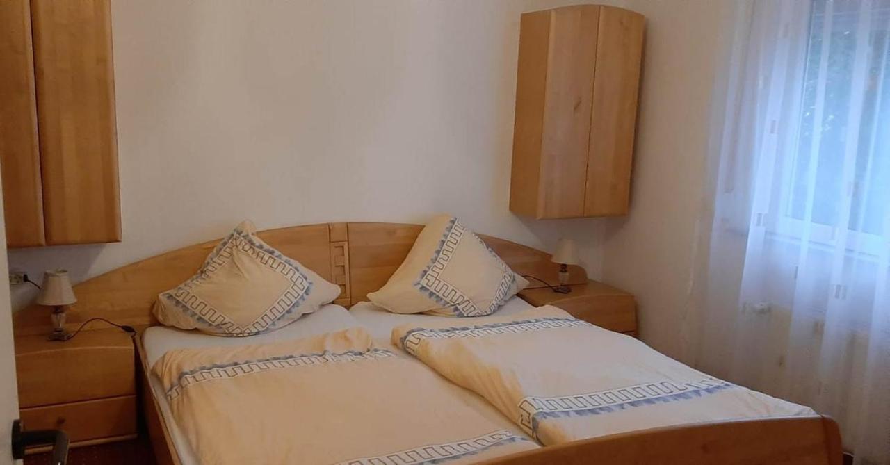 Monteur-, Ferienwohnung Mit Balkon In Hanau Bei Frankfurt Und Aschaffenburg Bagian luar foto
